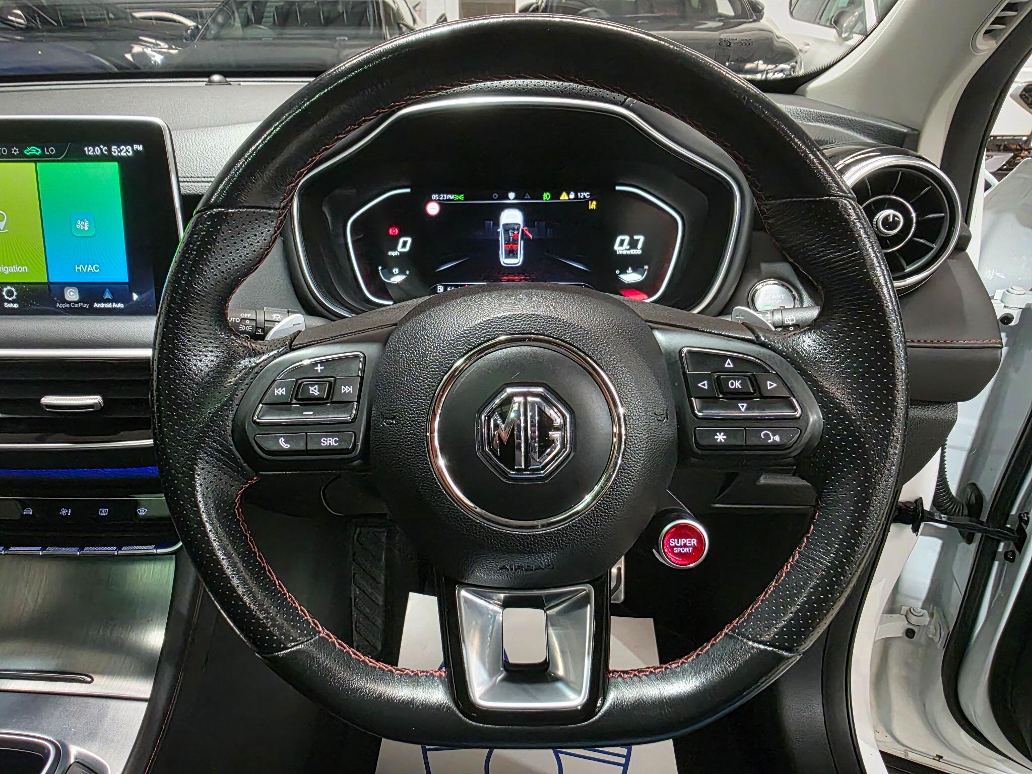 MG MG HS view 17