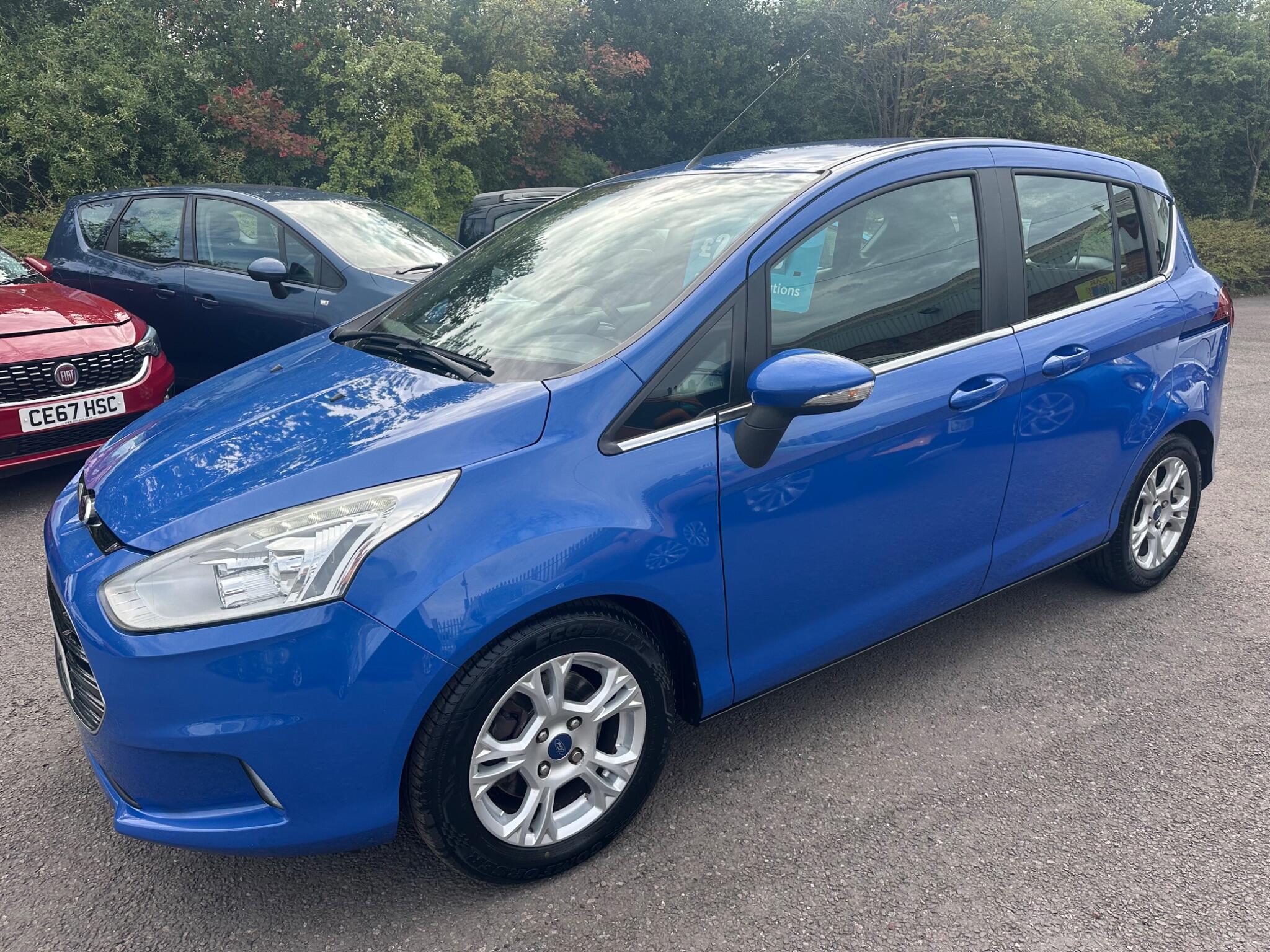Ford B-Max view 2