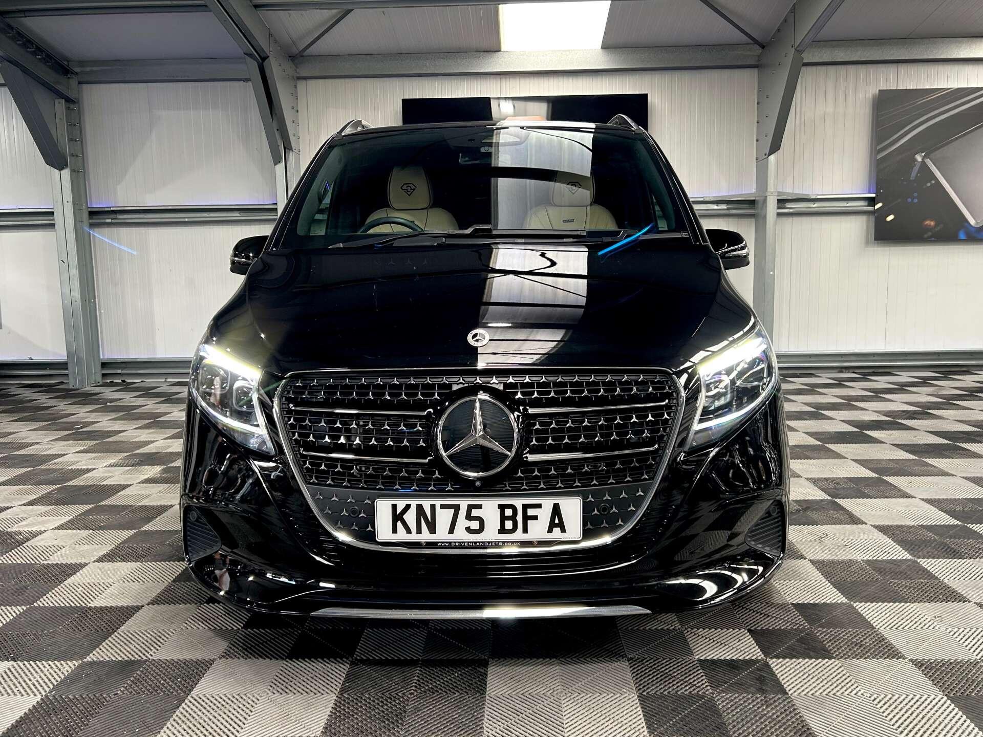 Mercedes-Benz V Class view 55