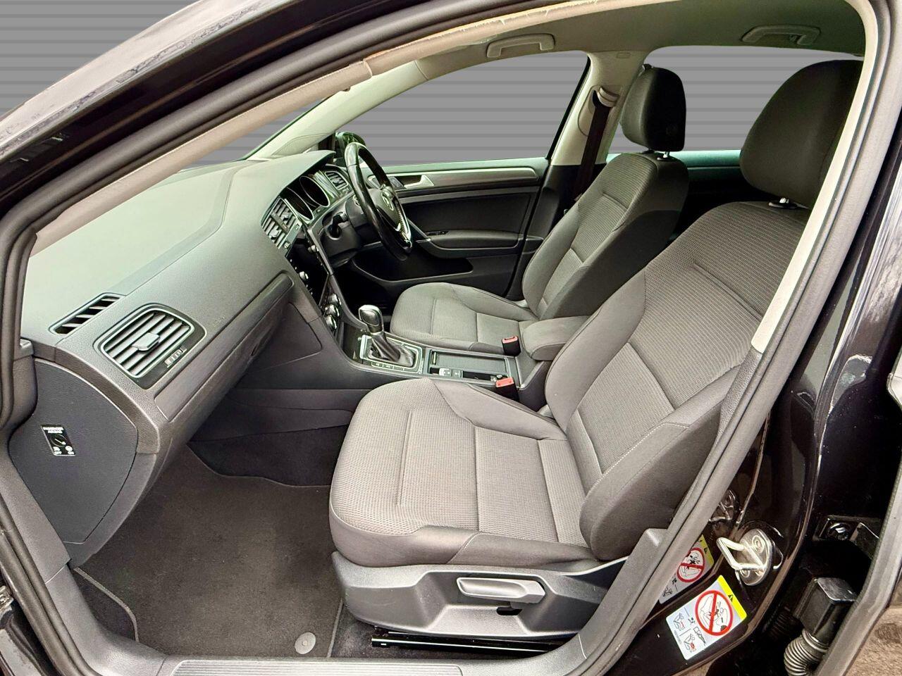 Volkswagen Golf view 26