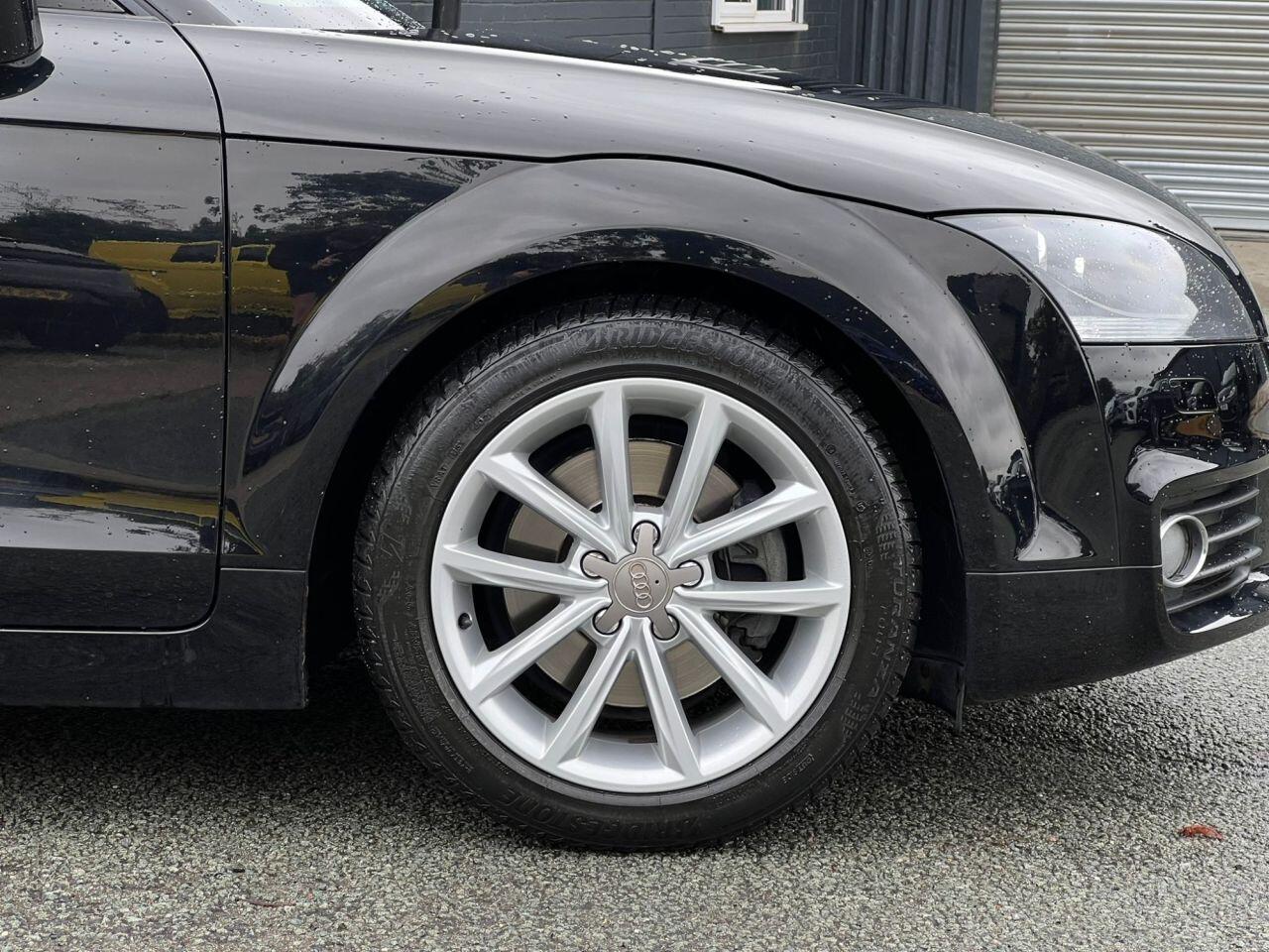 Audi TT view 16