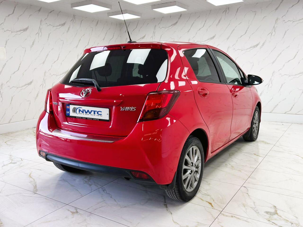 Toyota Yaris view 11