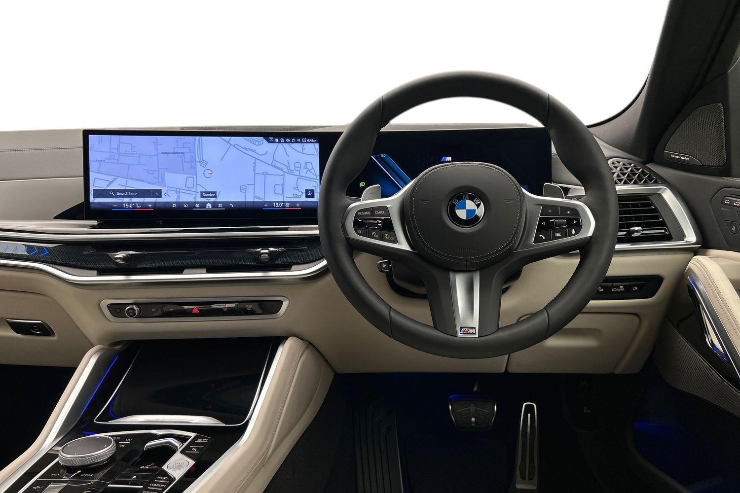BMW X6 view 5