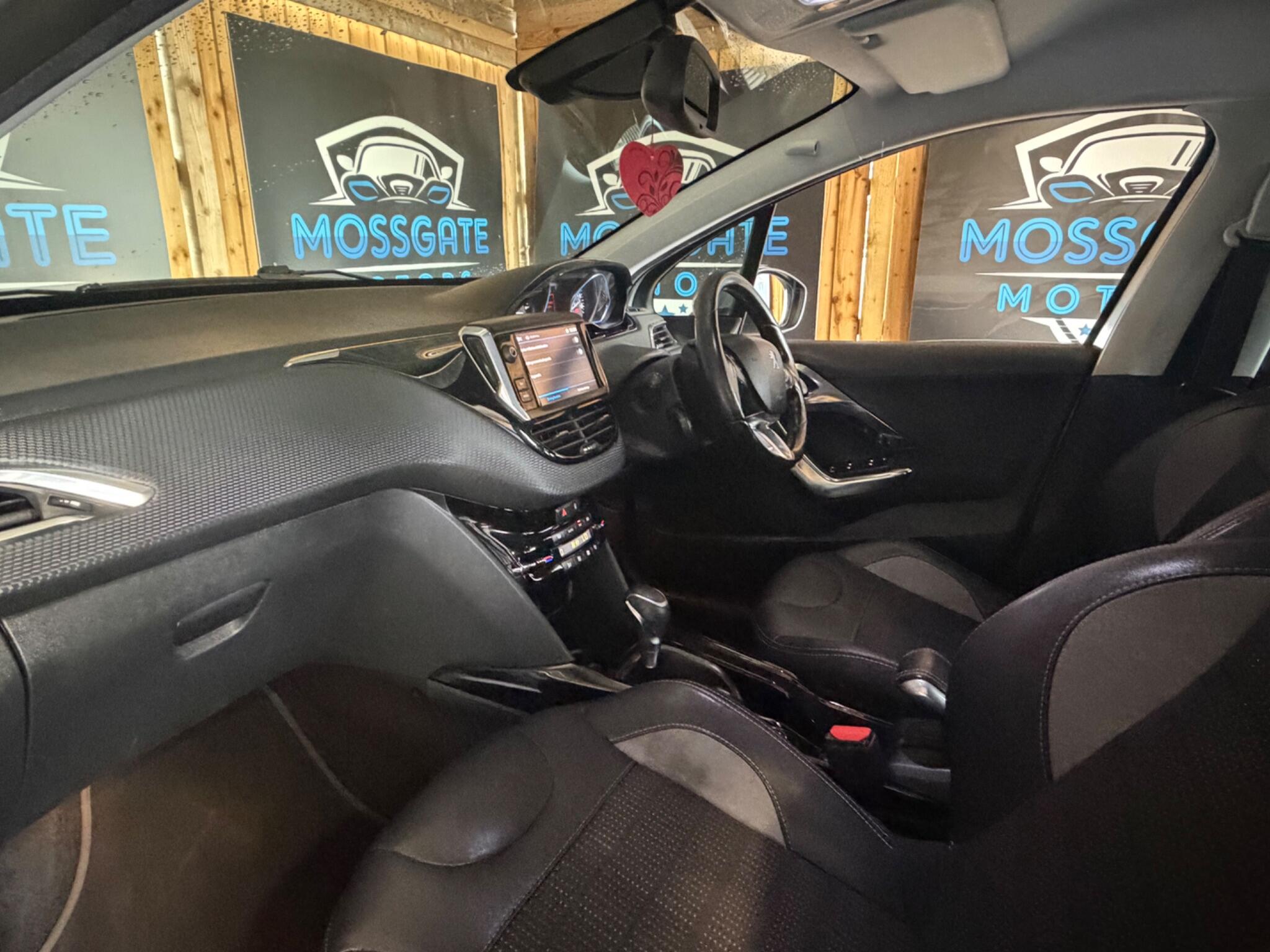 Peugeot 2008 view 28