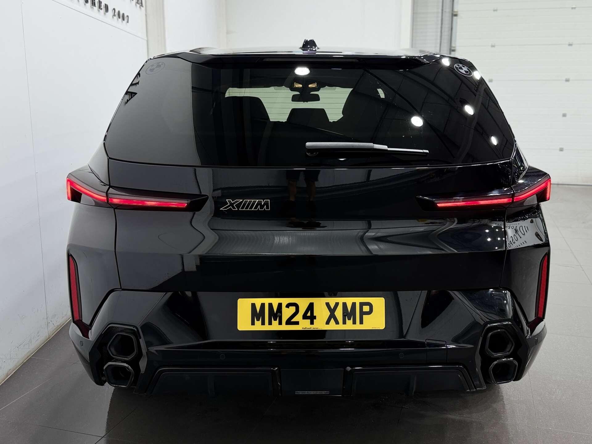 BMW XM view 7
