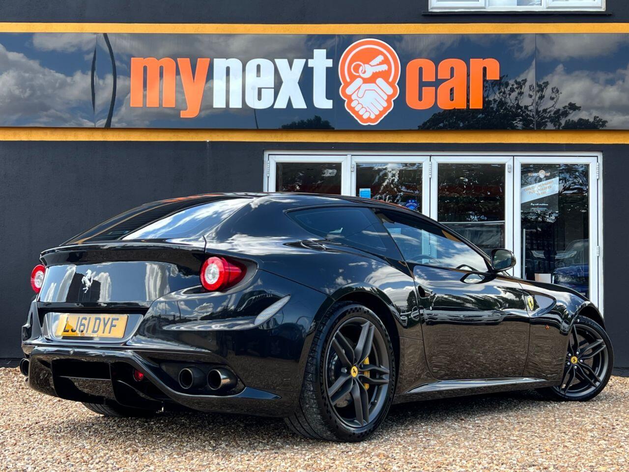 Ferrari FF view 8