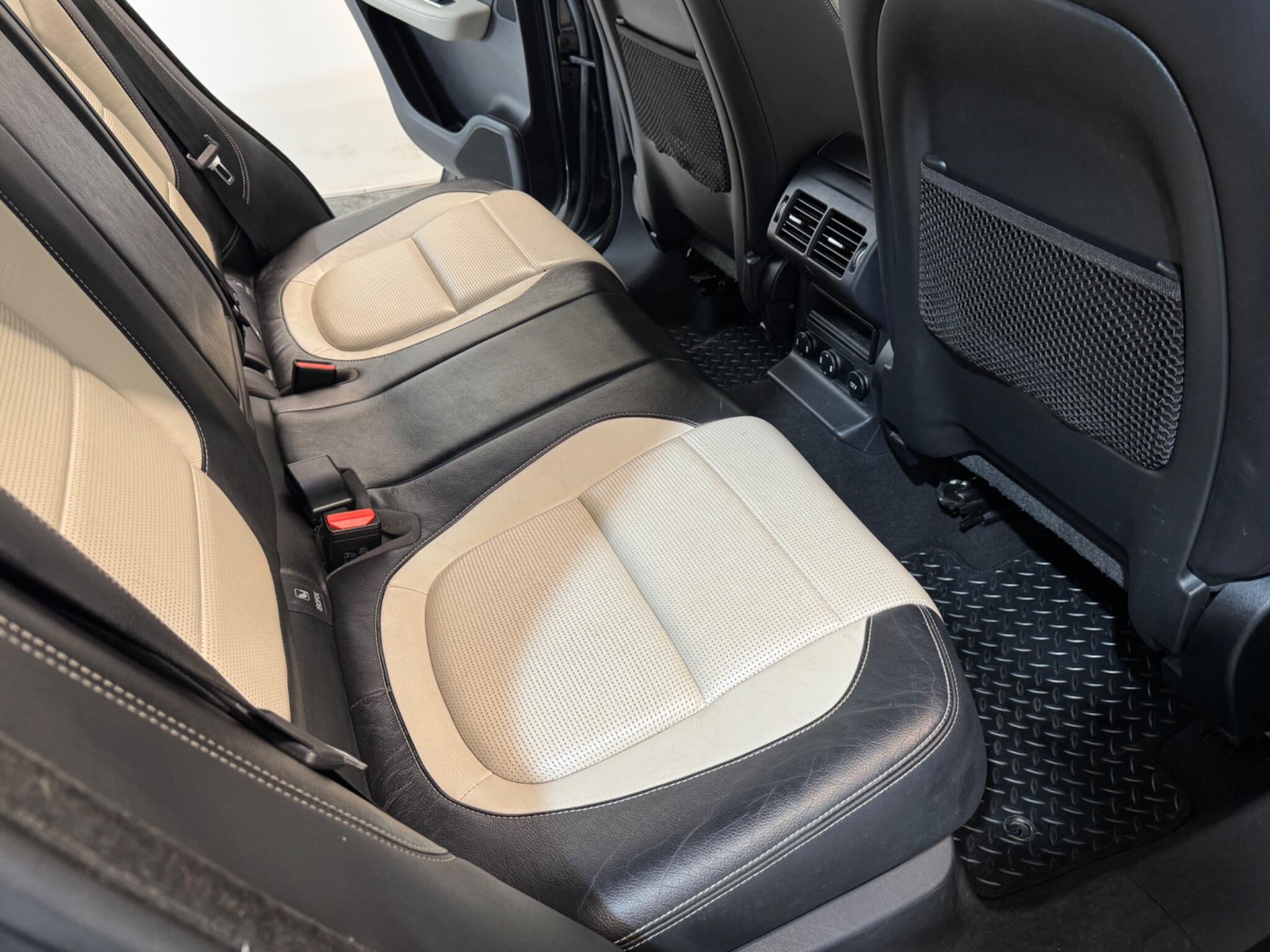 Jaguar F-Pace view 68