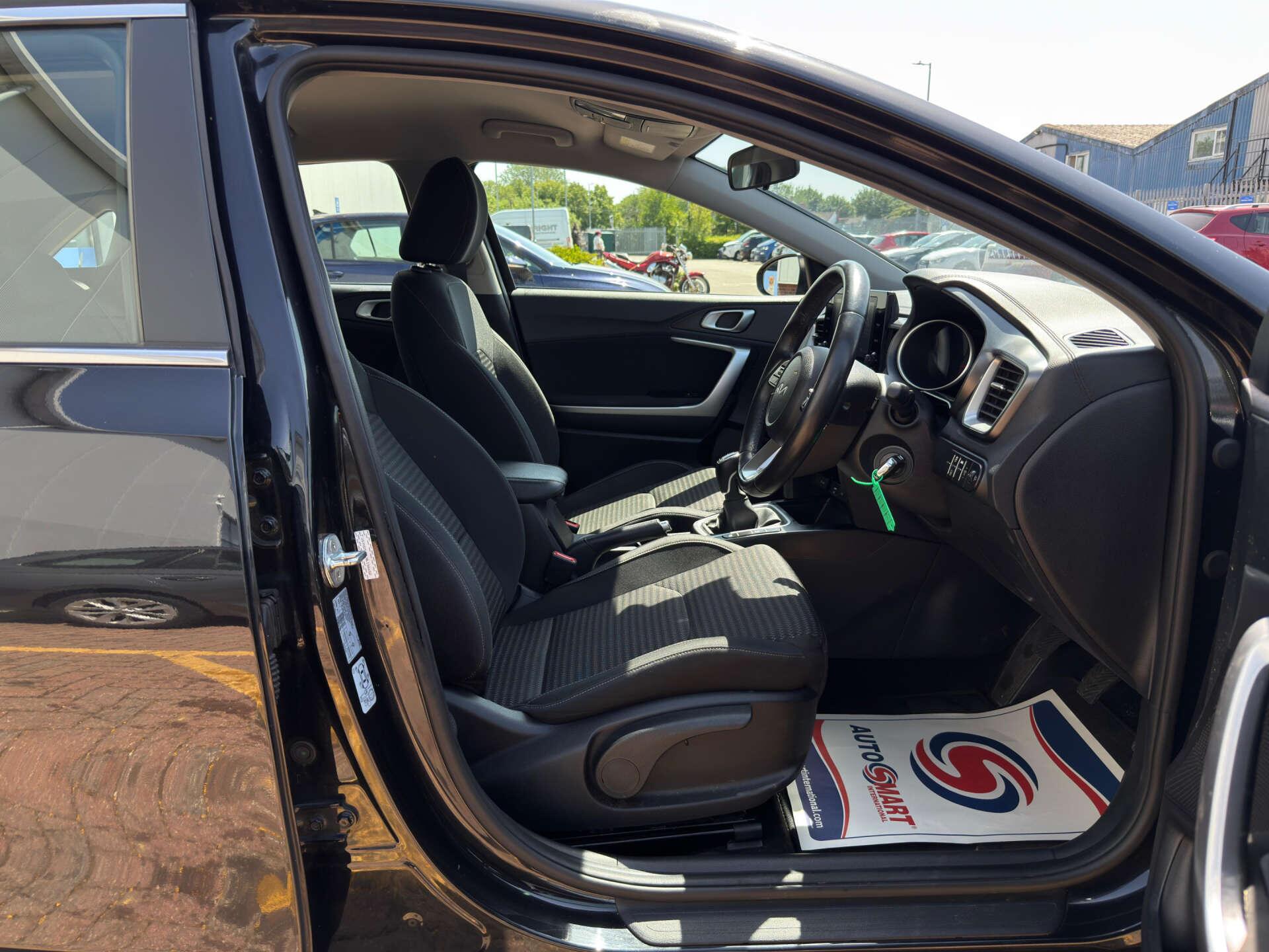 Kia Ceed view 22
