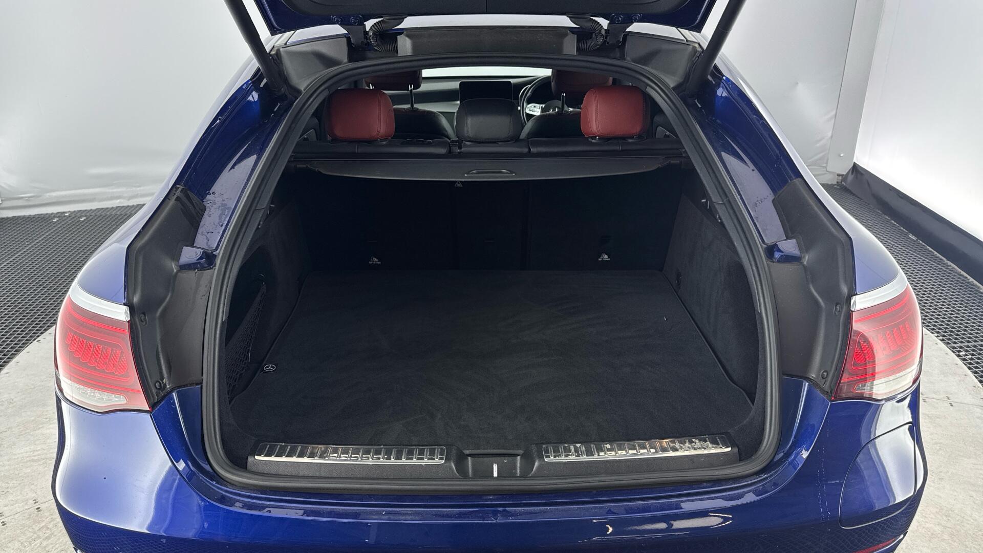 Mercedes-Benz GLC view 15