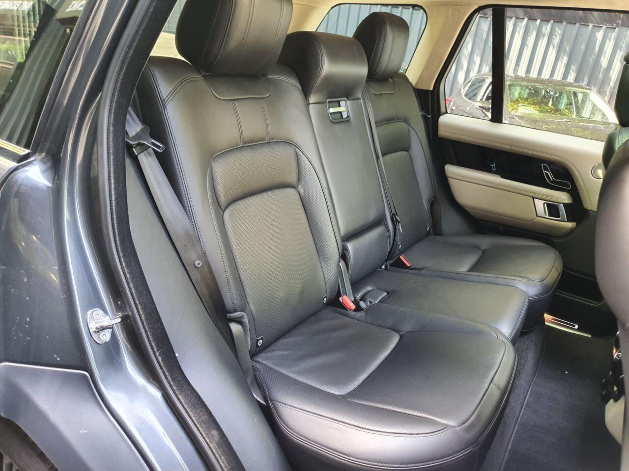 Land Rover Range Rover view 16