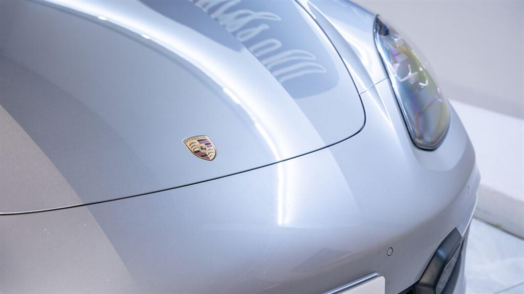 Porsche Panamera view 10