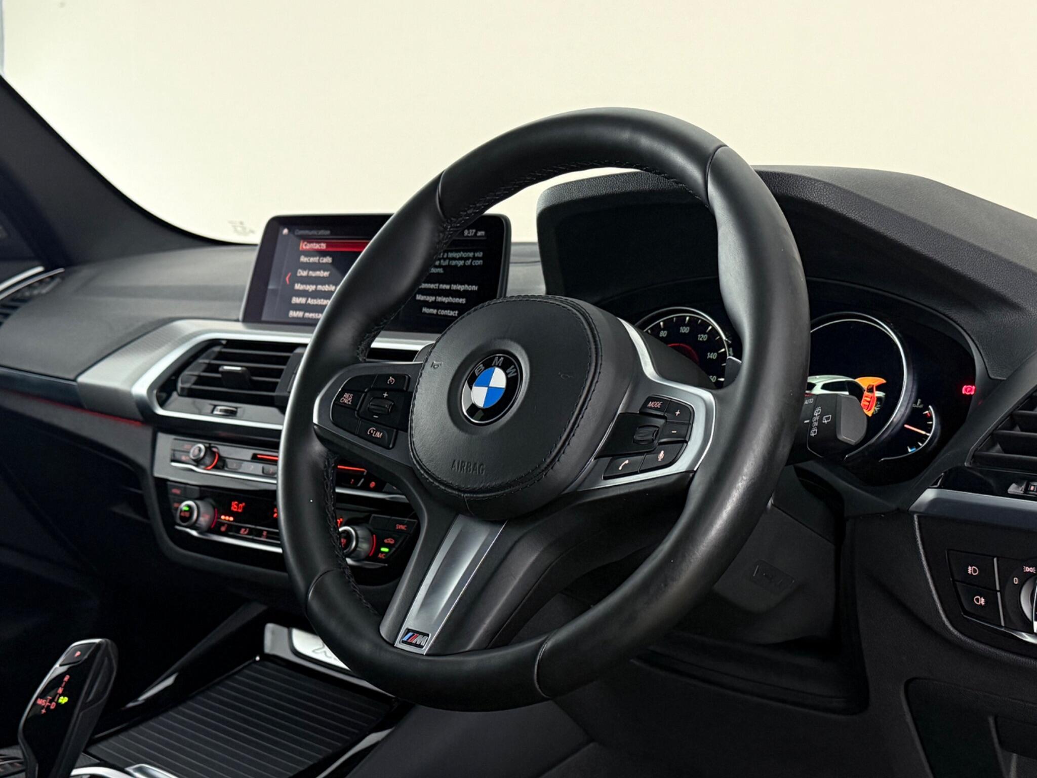 BMW X3 view 3
