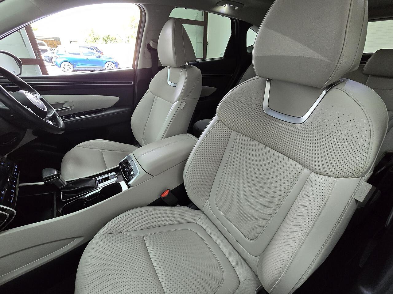 Hyundai Tucson view 18