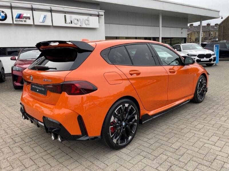 BMW 1 Series view 50