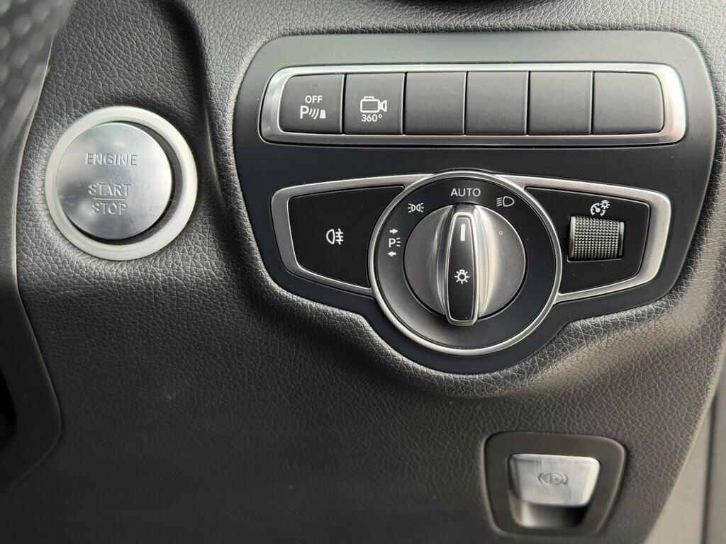 Mercedes-Benz GLC view 47