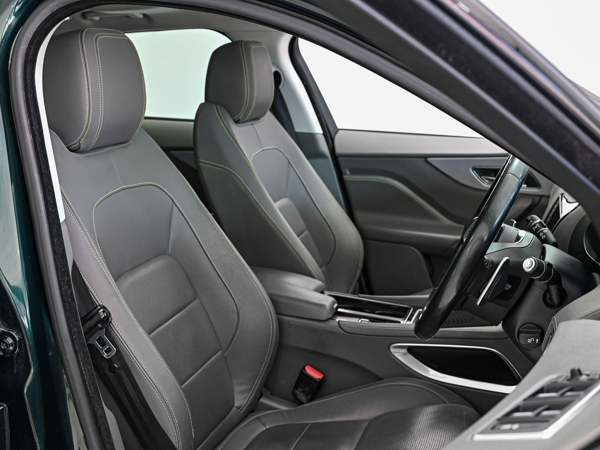 Jaguar F-Pace view 4