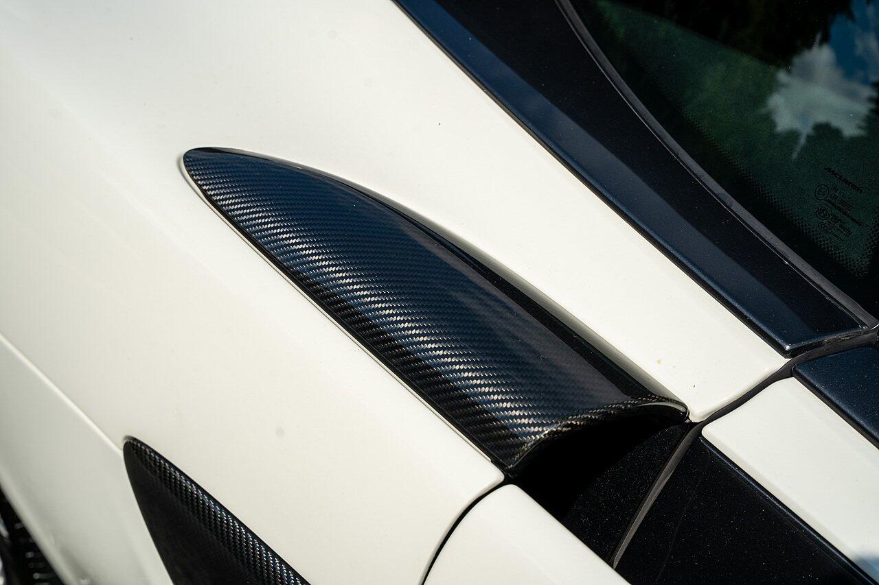 McLaren 570S view 29