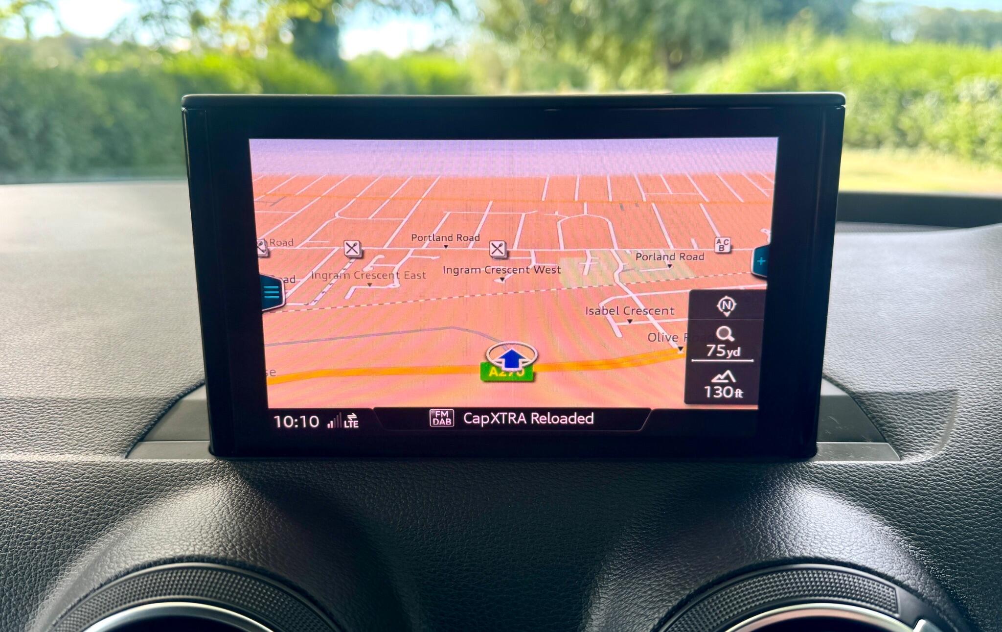 Audi Q2 view 68