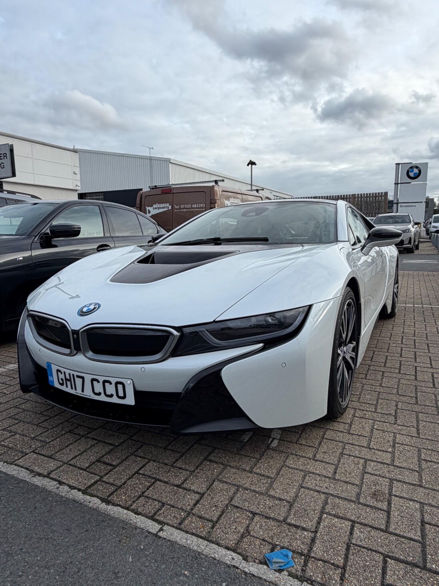 BMW i8