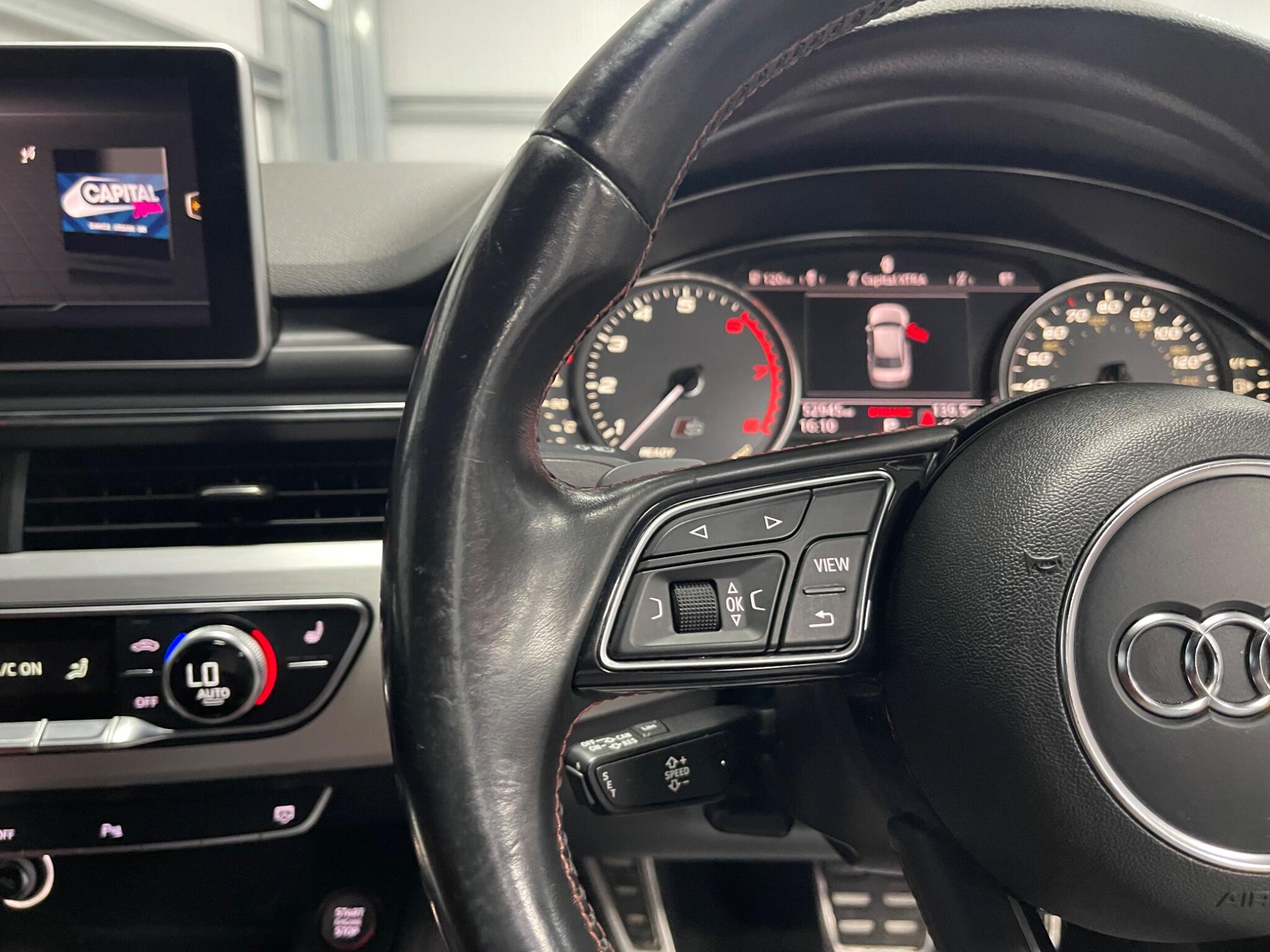 Audi S4 view 39