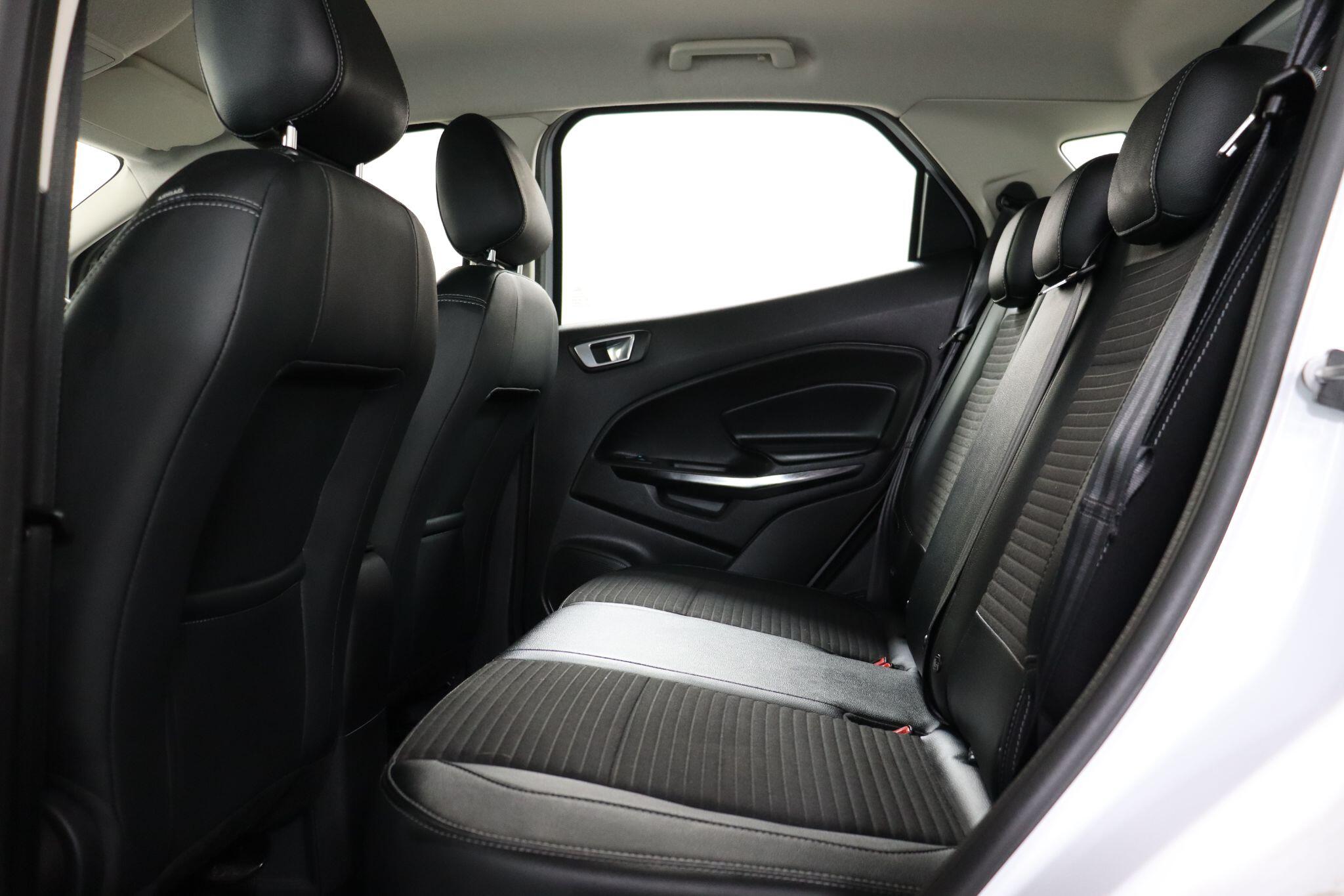 Ford Ecosport view 42
