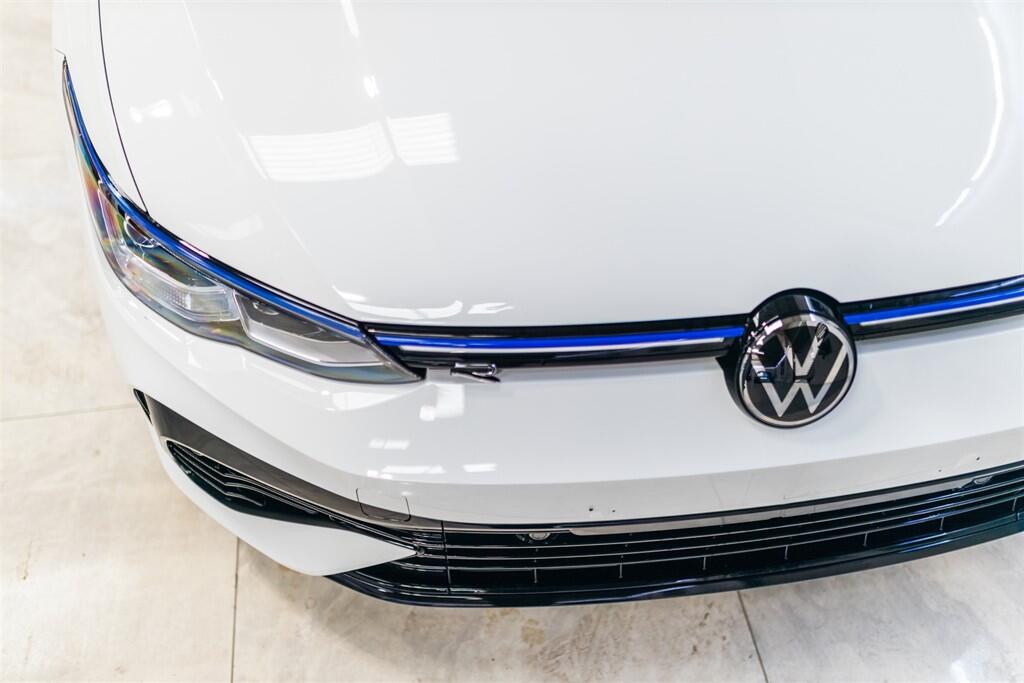 Volkswagen Golf view 15