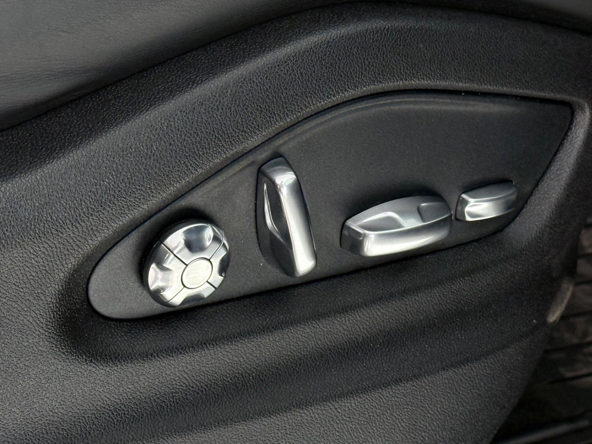 Porsche Cayenne view 51