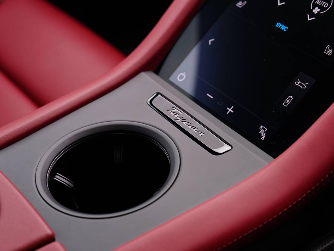 Porsche Taycan view 41