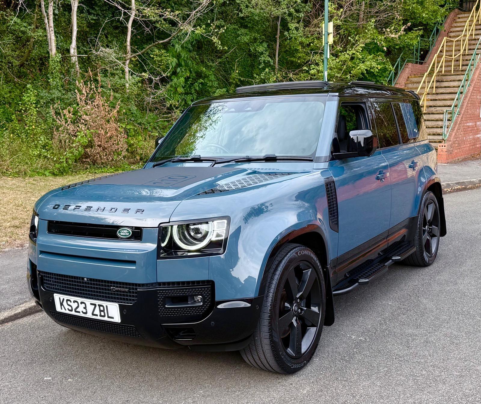 Land Rover Defender view 49