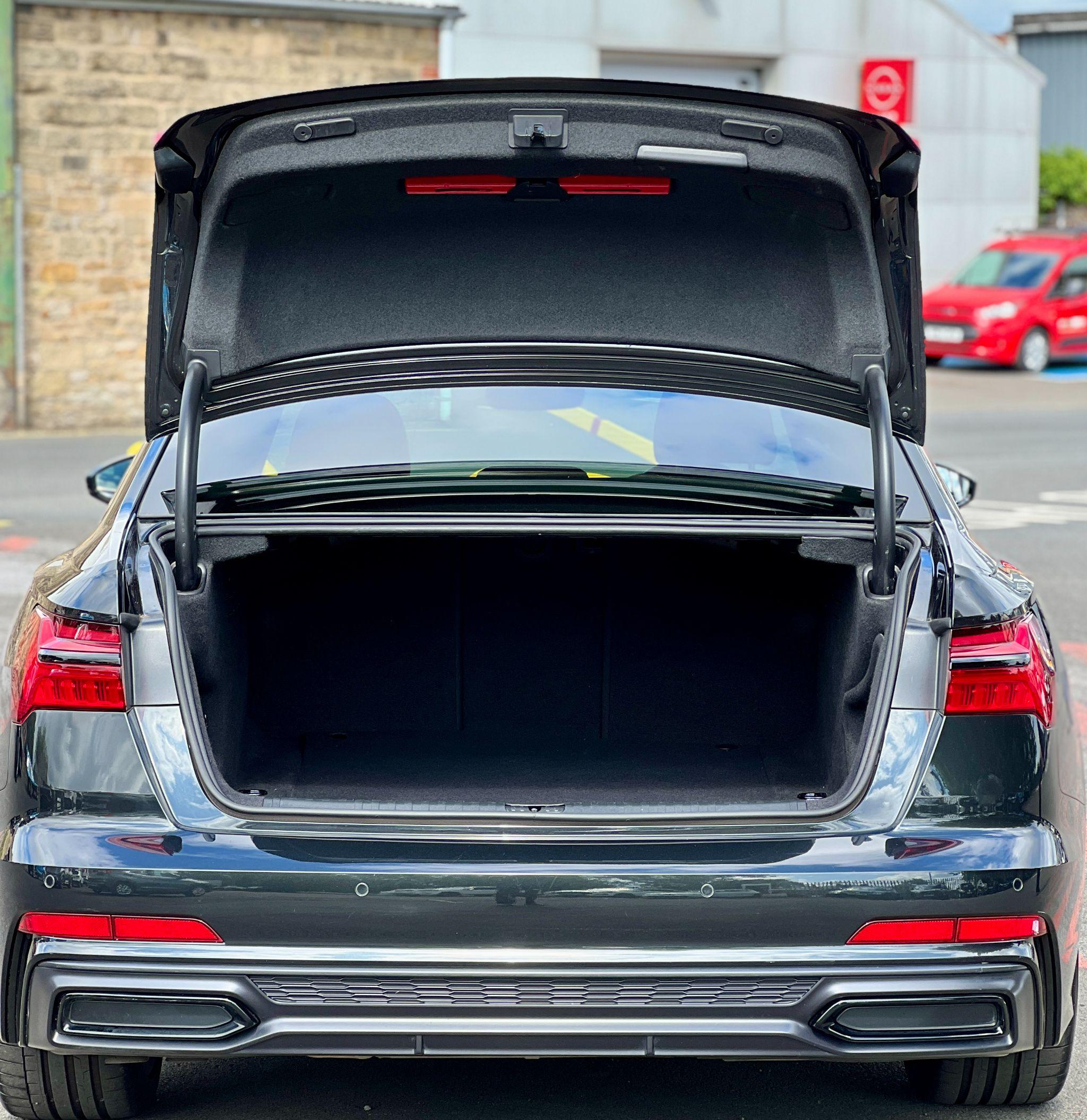 Audi A6 view 37