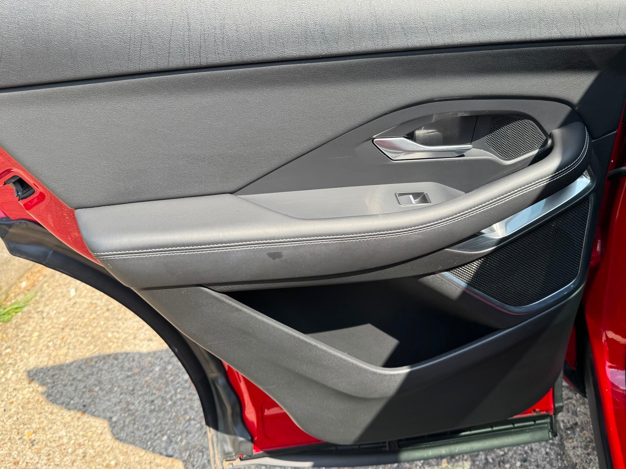 Jaguar E-Pace view 36