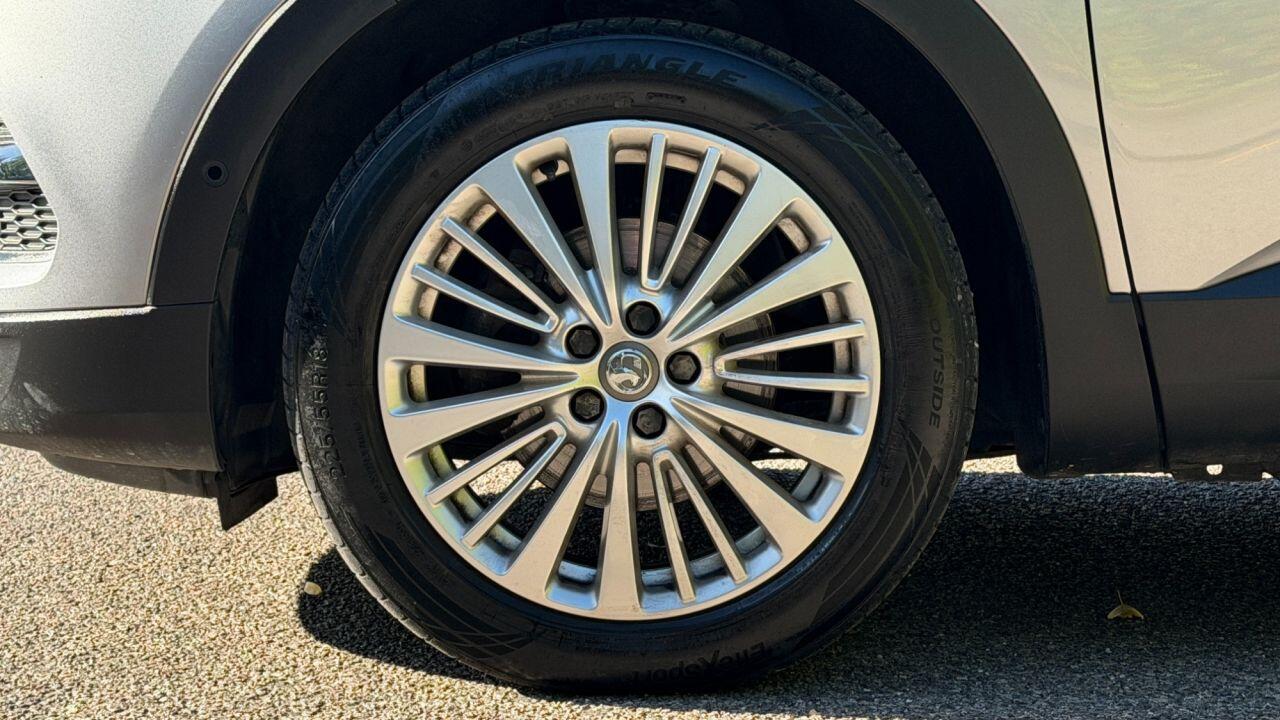 Vauxhall Grandland X view 37