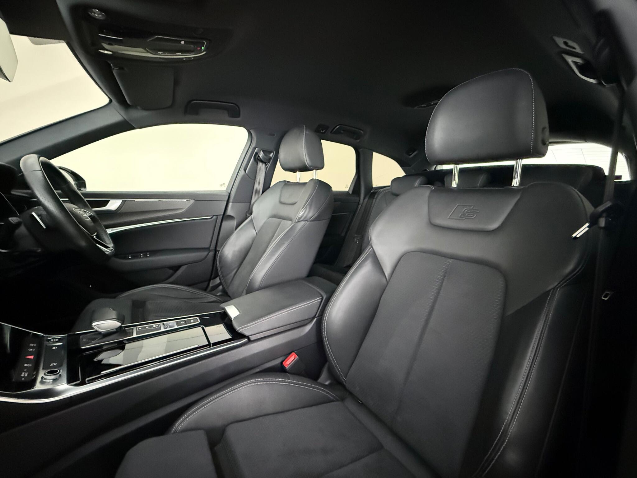 Audi A6 view 30