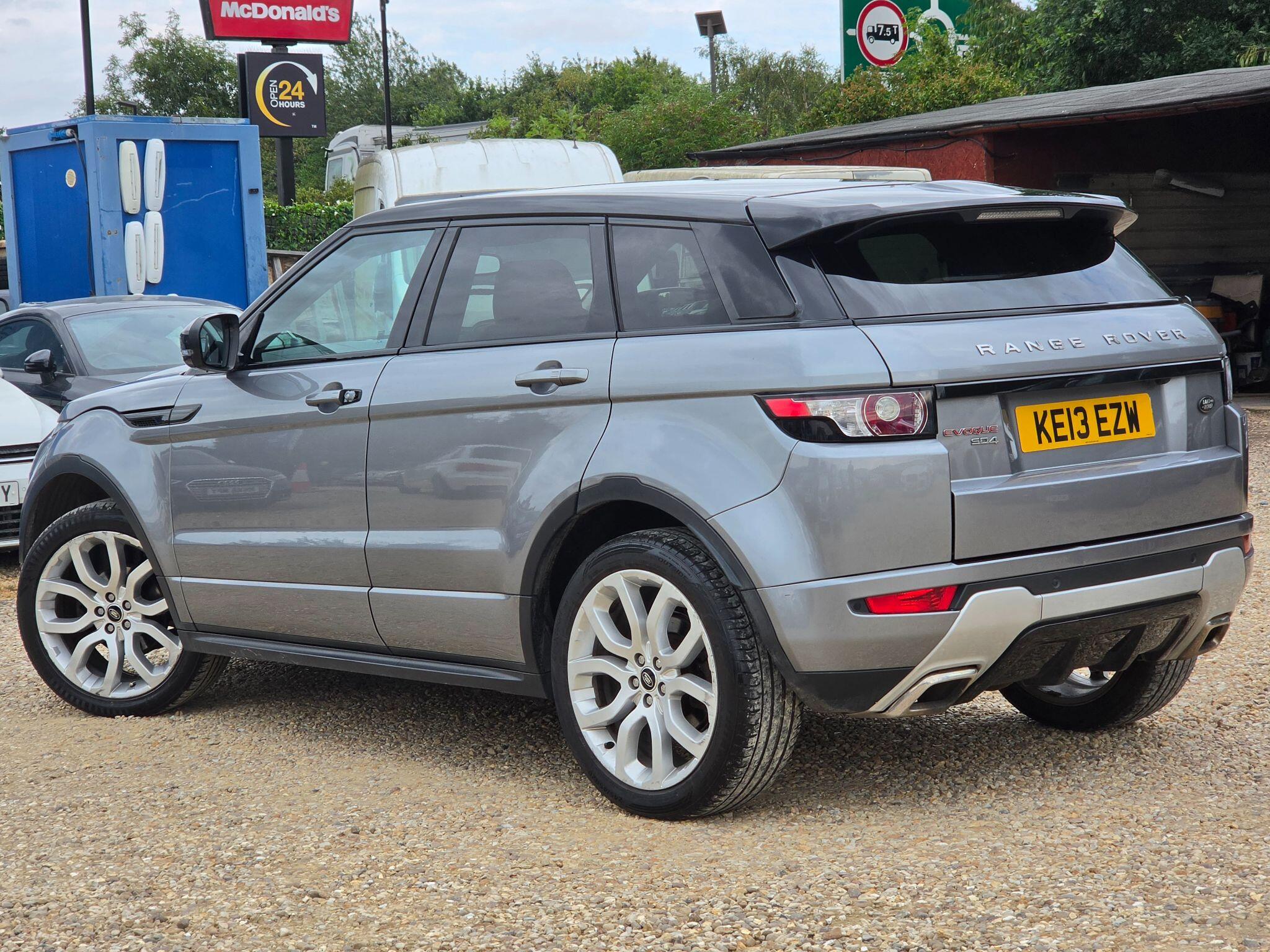 Land Rover Range Rover Evoque view 4