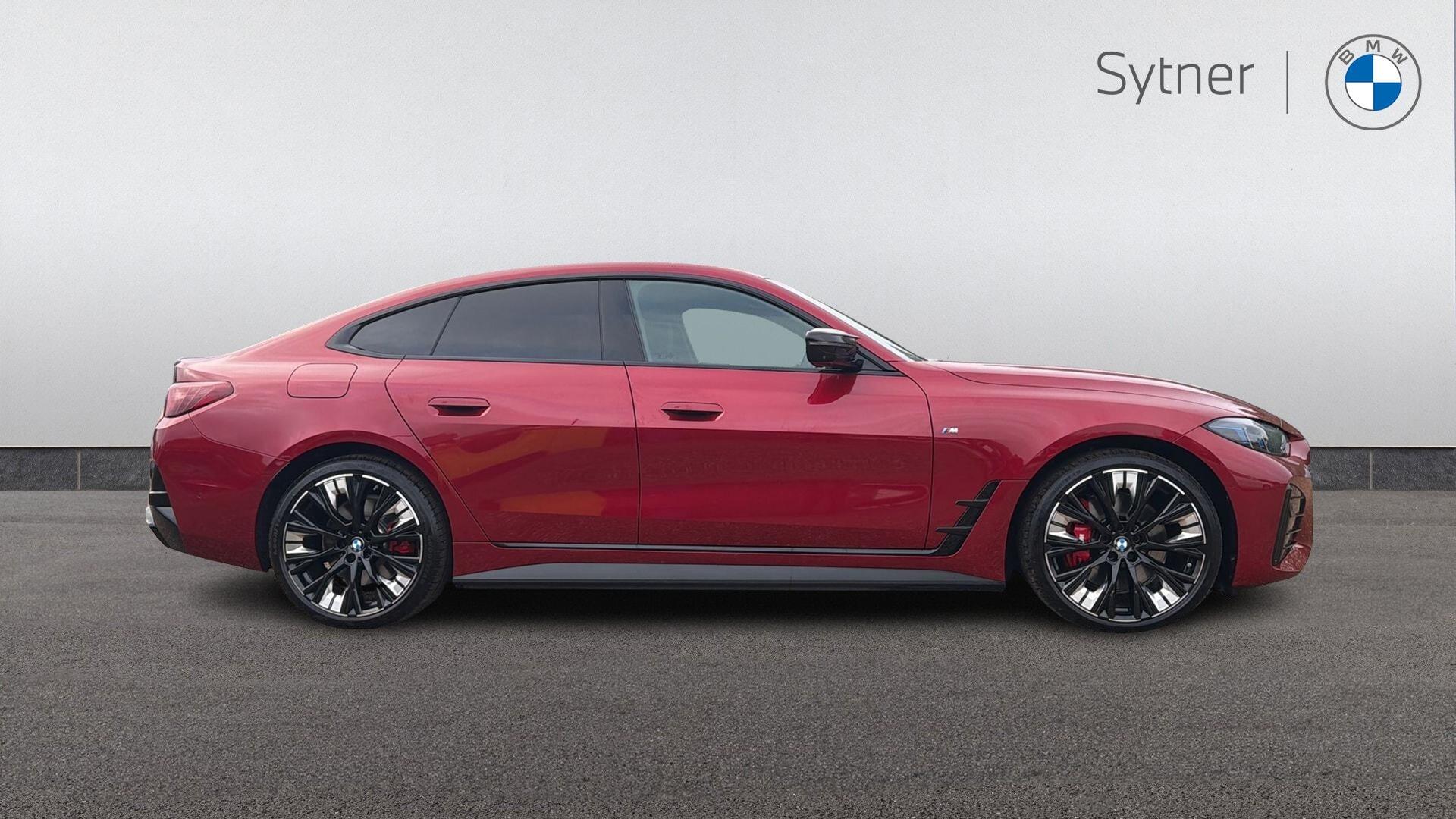 BMW i4 view 3