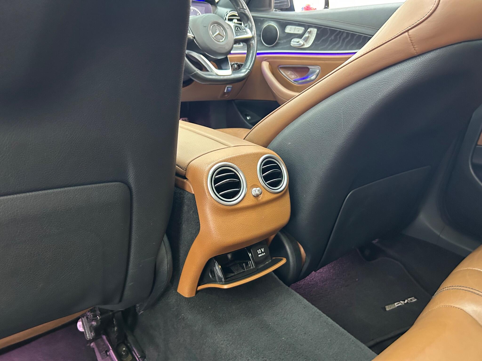 Mercedes-Benz E Class view 12
