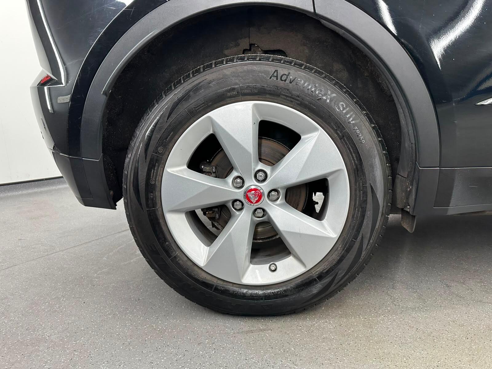 Jaguar E-Pace view 18