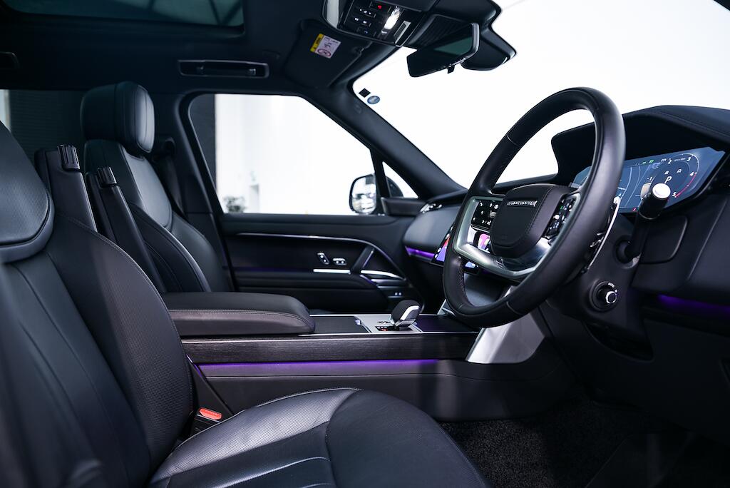 Land Rover Range Rover view 11