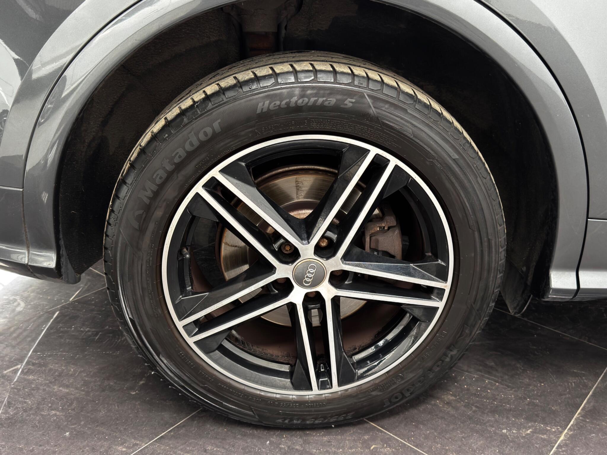 Audi Q5 view 72