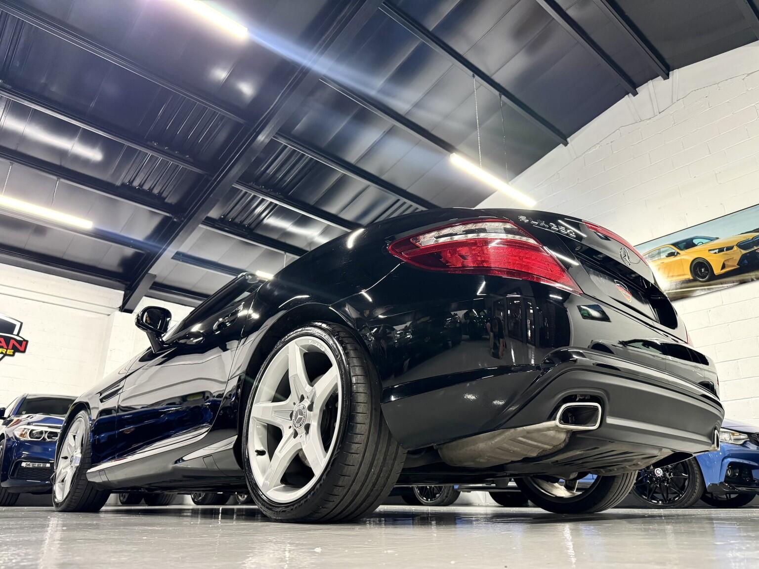 Mercedes-Benz SLK view 6