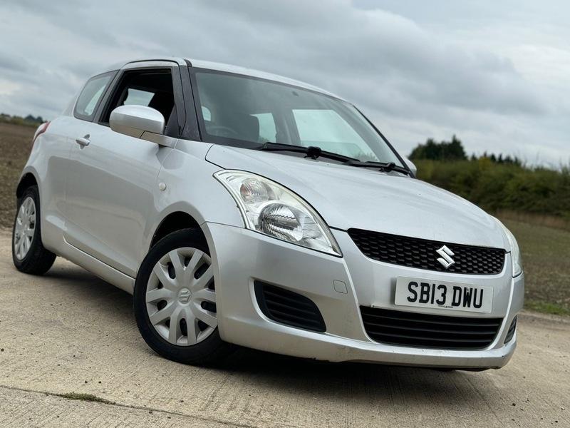 2013 Suzuki Swift image 1