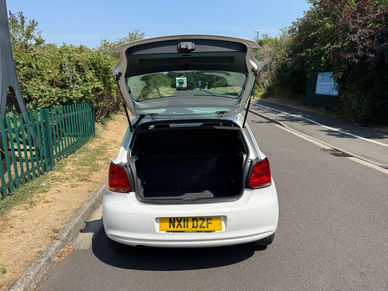 Volkswagen Polo view 25
