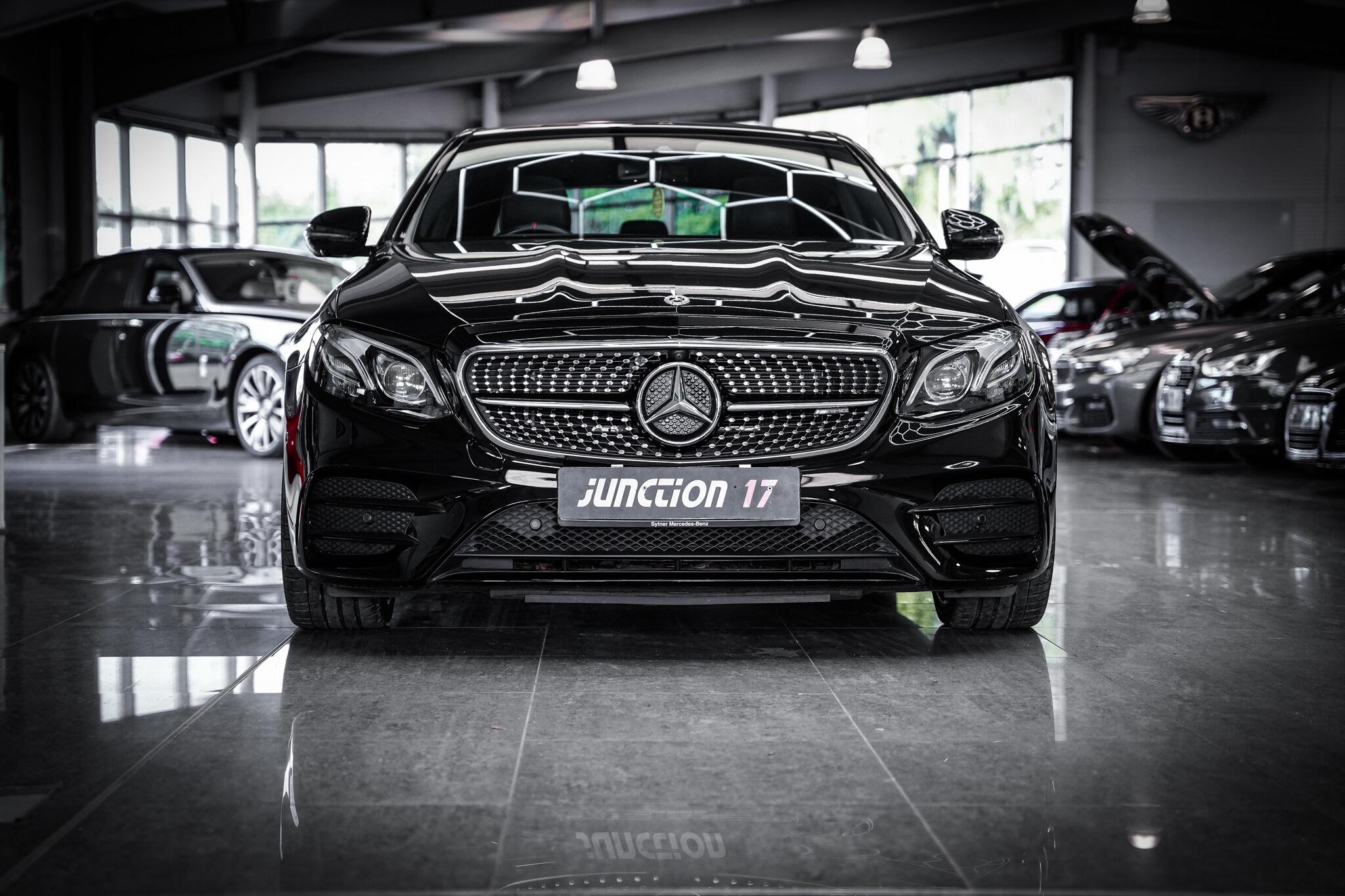 Mercedes-Benz E-Class view 12