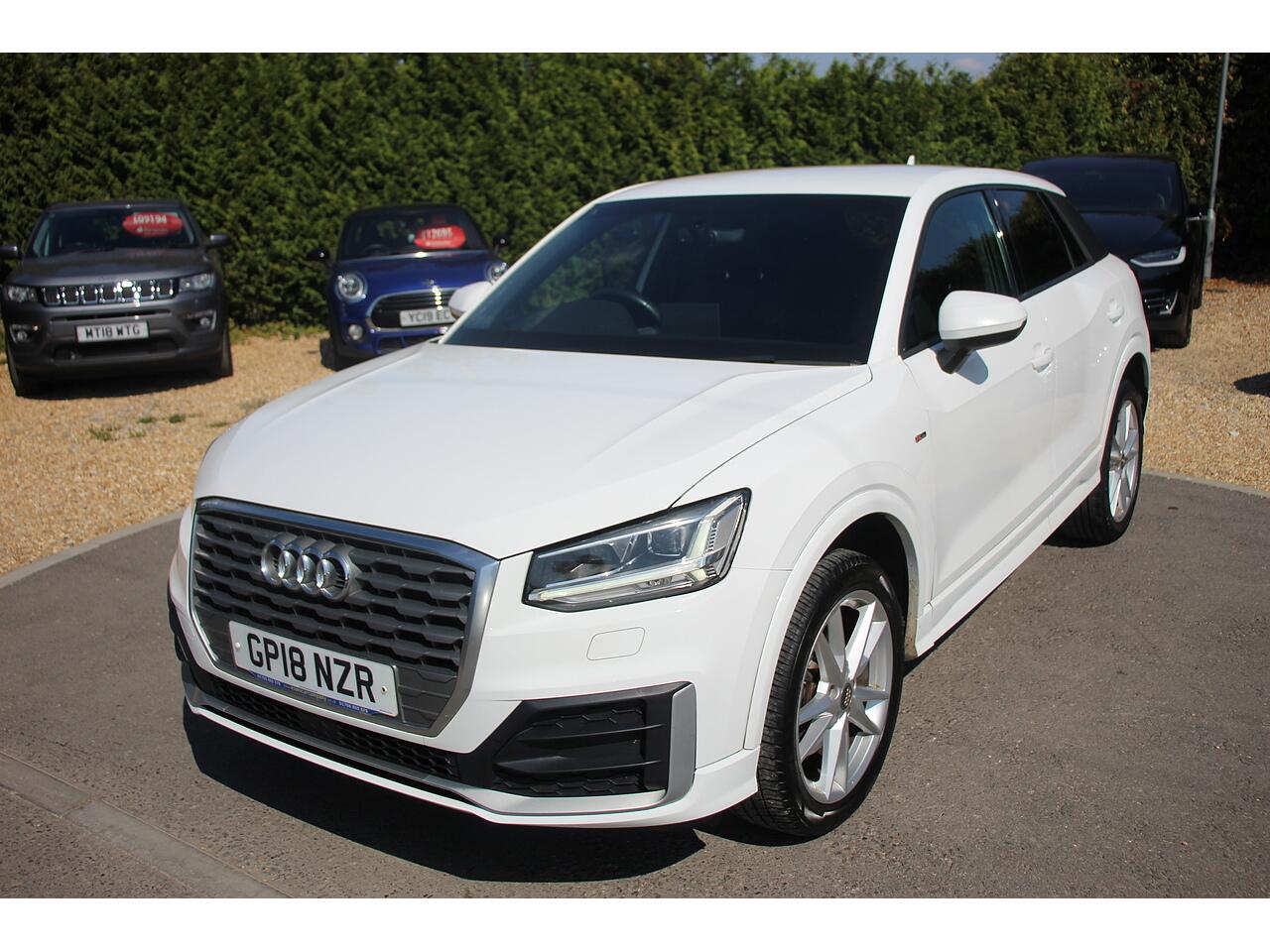 Audi Q2 view 5