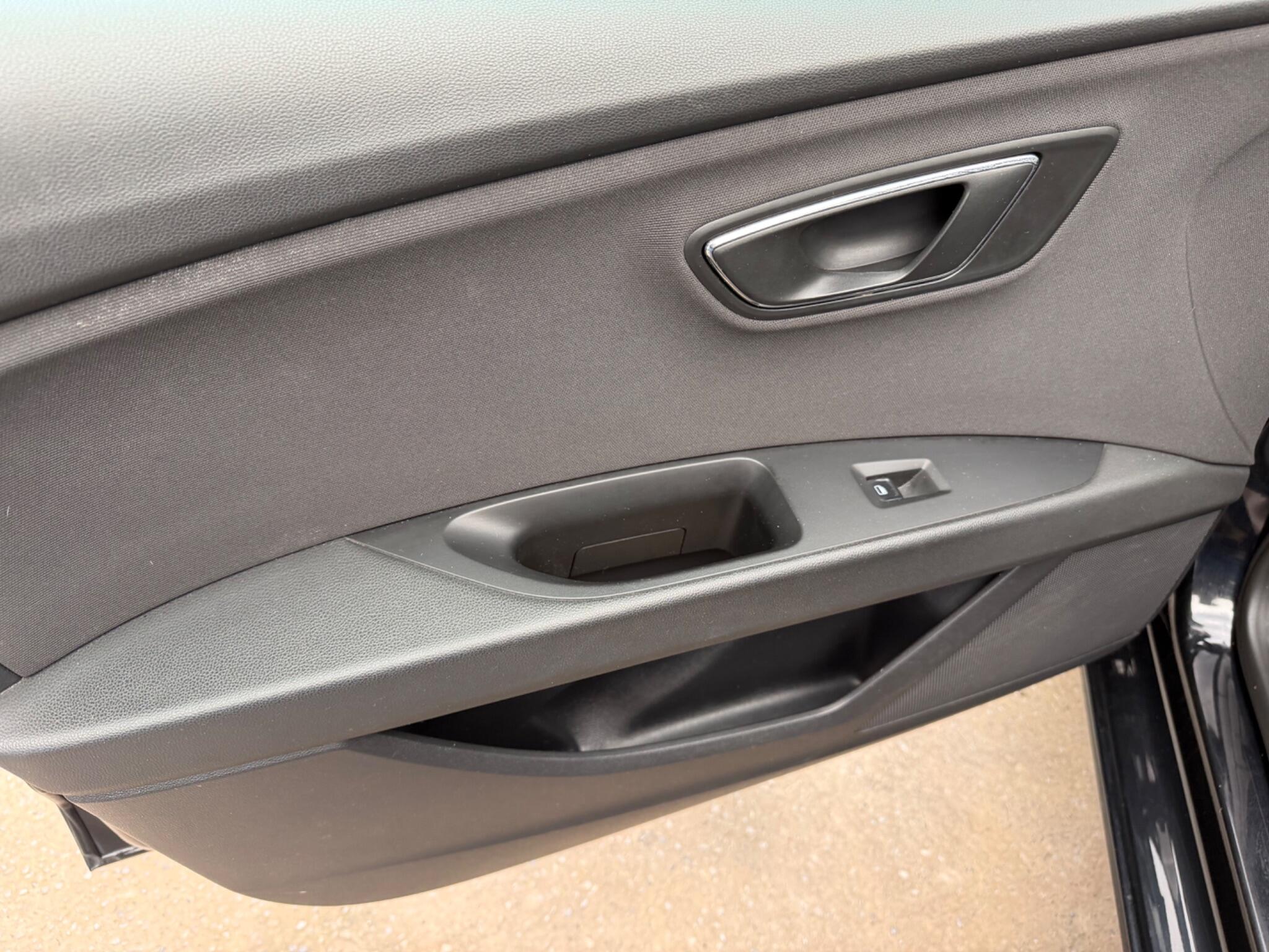 Seat Leon Leon view 30