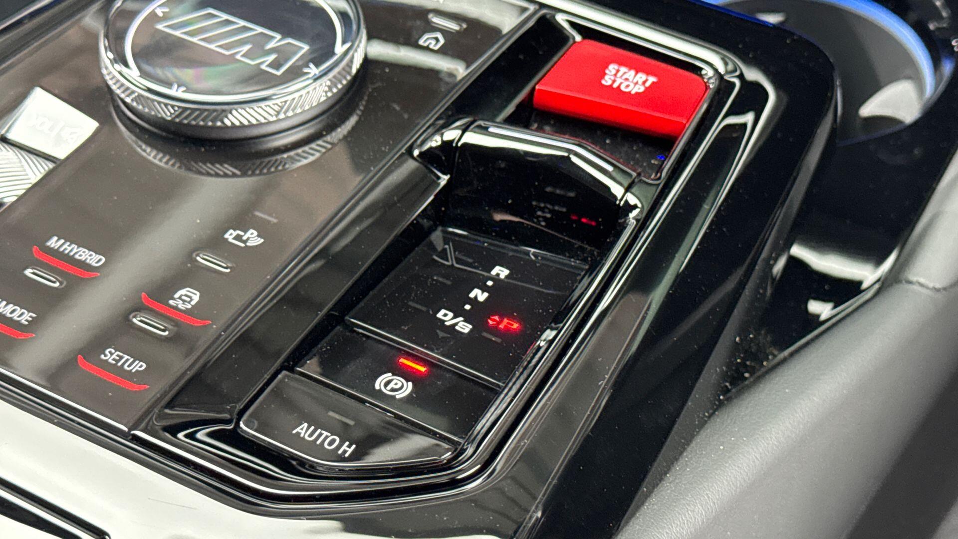 BMW M5 view 17