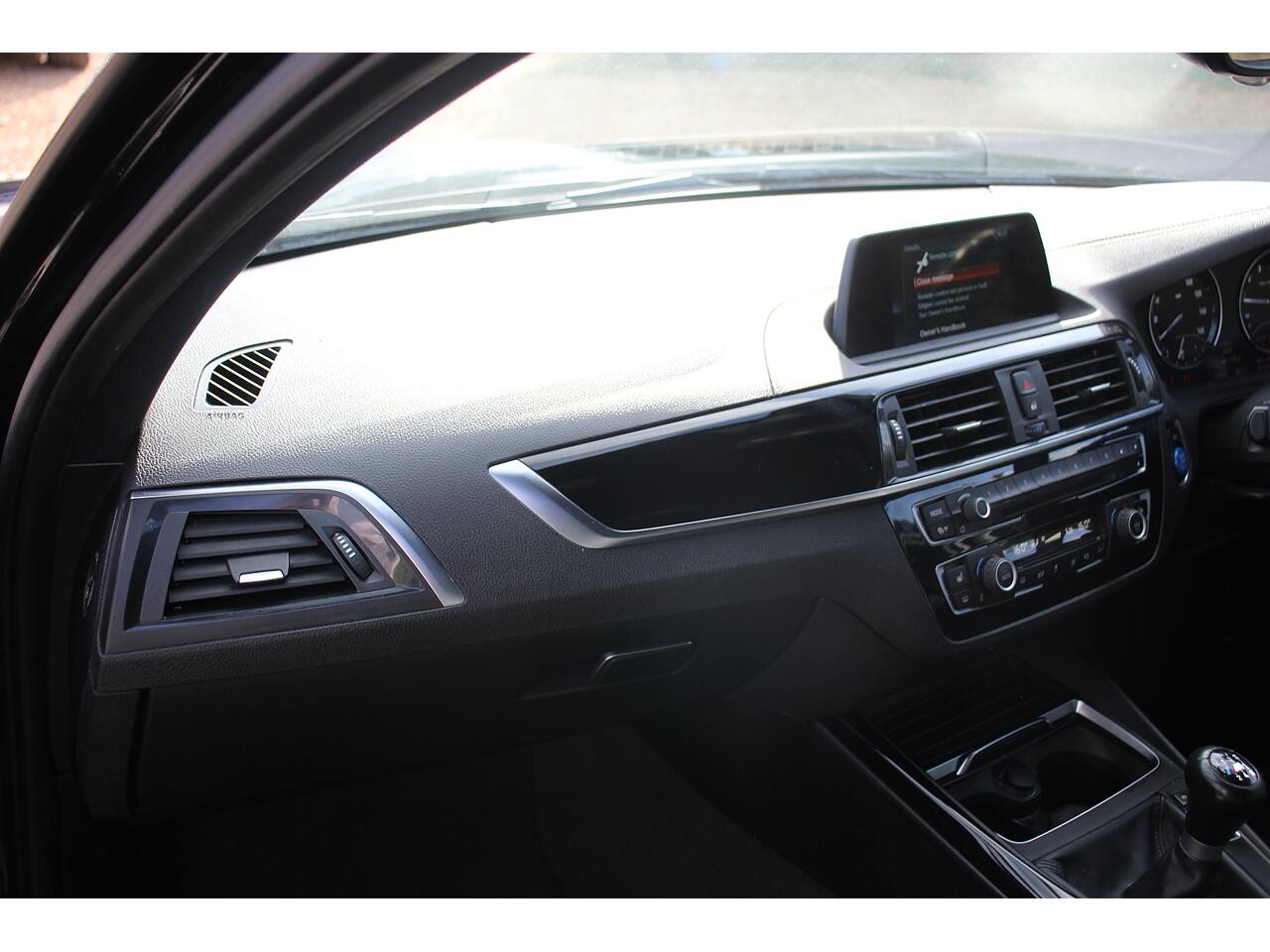 BMW 1 Series view 12