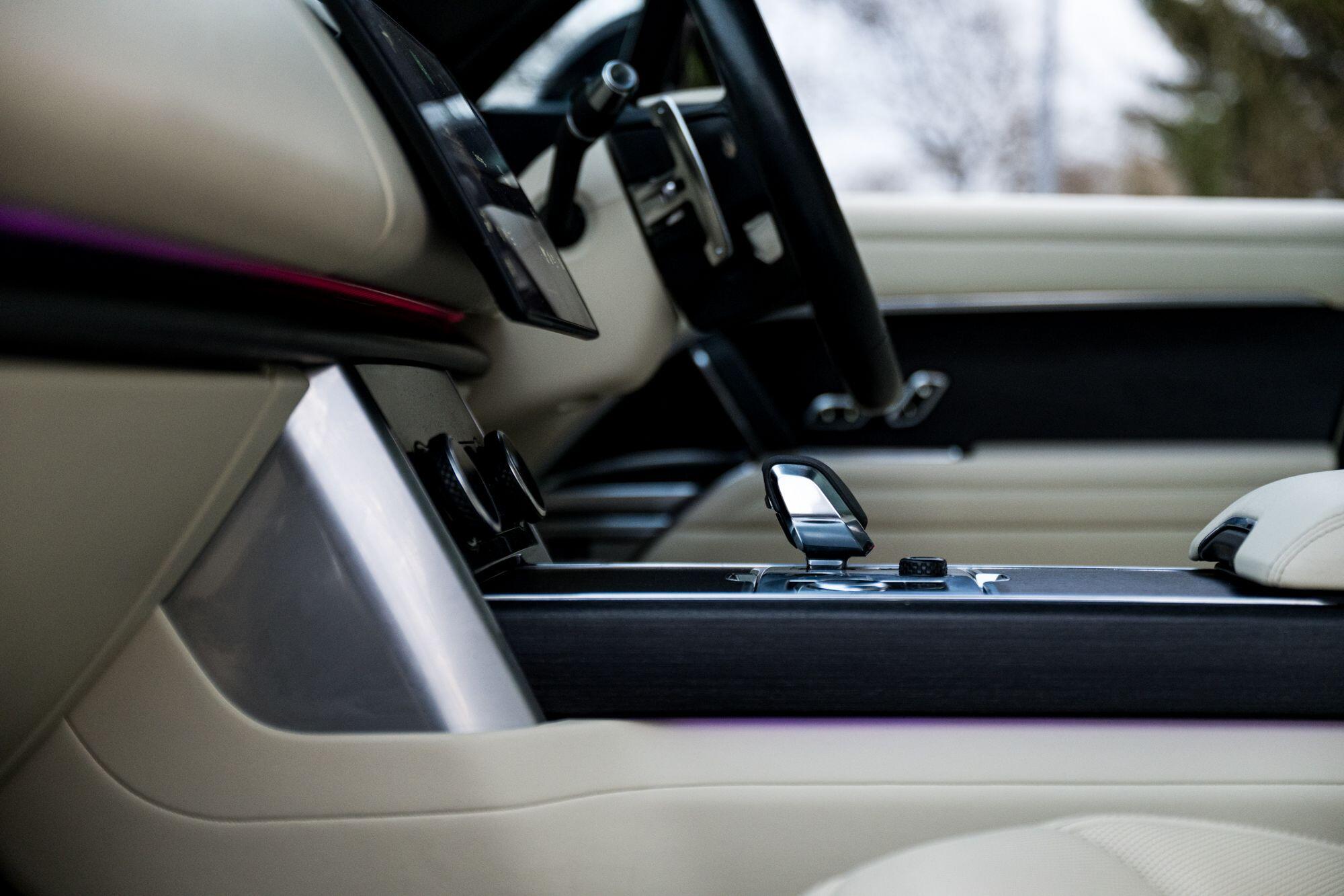 Land Rover Range Rover view 30