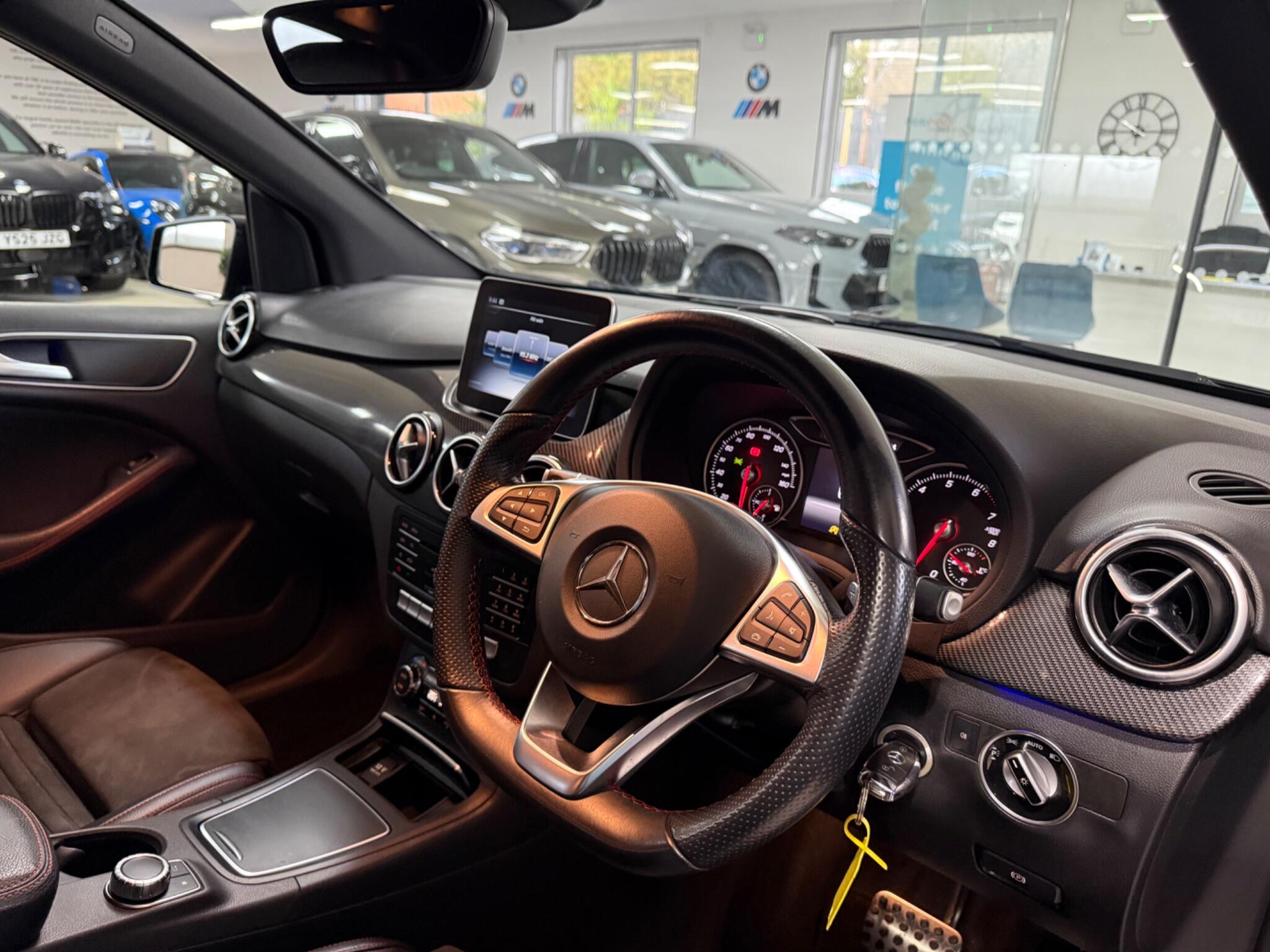 Mercedes-Benz B-Class view 24