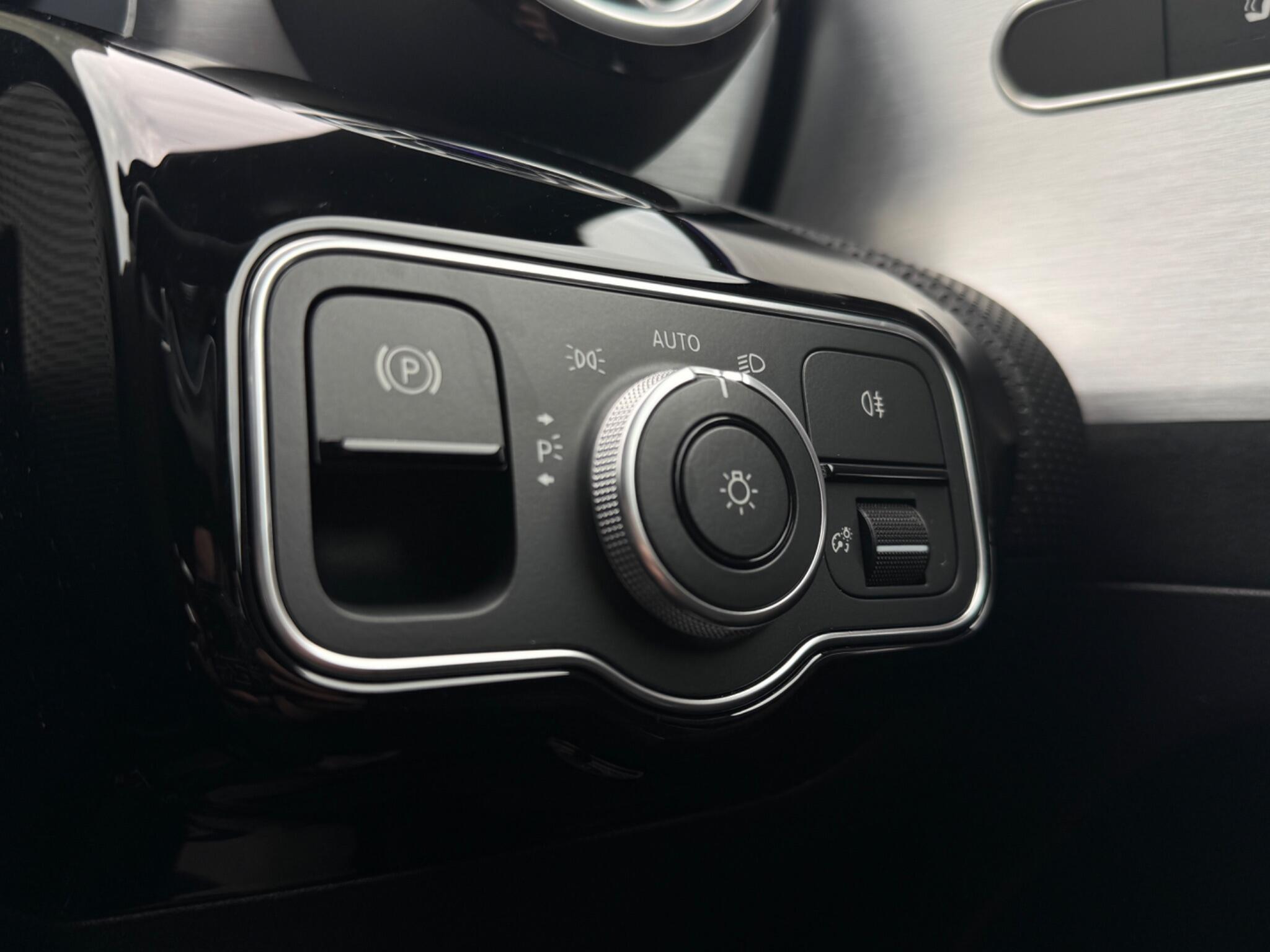 Mercedes-Benz A Class view 52